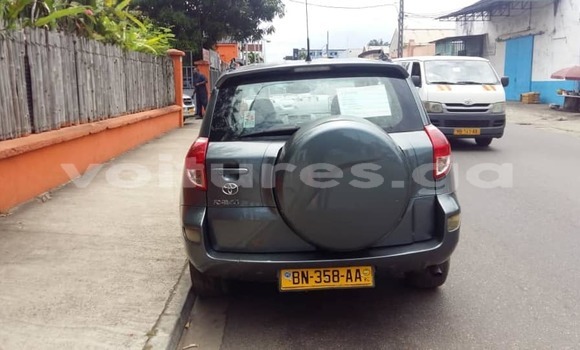 Sayi Na hannu Toyota RAV4 Sauran Mota in Libreville a estuary Sayi Na hannu Toyota RAV4 Sauran Mota in Libreville a estuary
