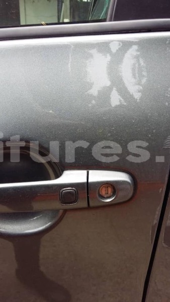 Big with watermark toyota rav4 estuaire libreville 4427