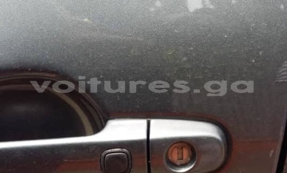 Sayi Na hannu Toyota RAV4 Sauran Mota in Libreville a estuary Sayi Na hannu Toyota RAV4 Sauran Mota in Libreville a estuary