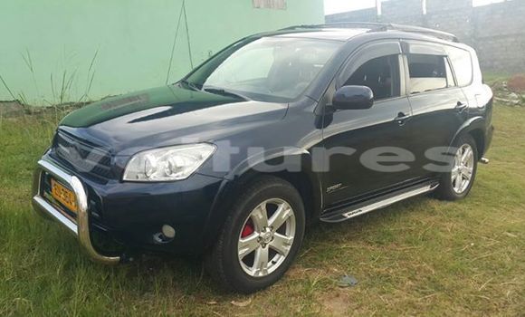 Acheter Occasion Voiture Toyota RAV4 Noir à Libreville, Estuaire Acheter Occasion Voiture Toyota RAV4 Noir à Libreville, Estuaire