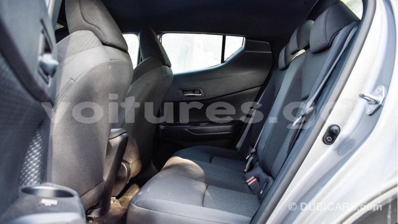 Big with watermark toyota c hr estuaire import dubai 4446