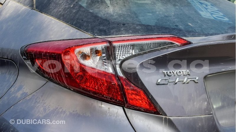 Big with watermark toyota c hr estuaire import dubai 4446