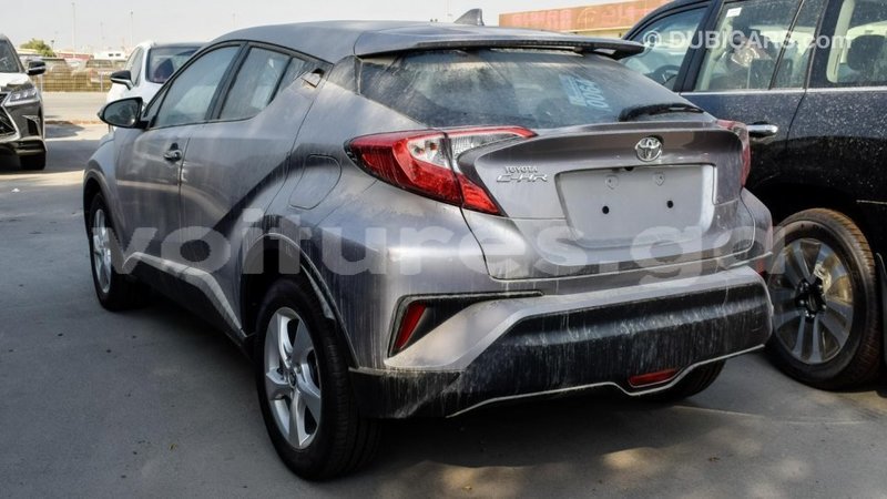 Big with watermark toyota c hr estuaire import dubai 4446