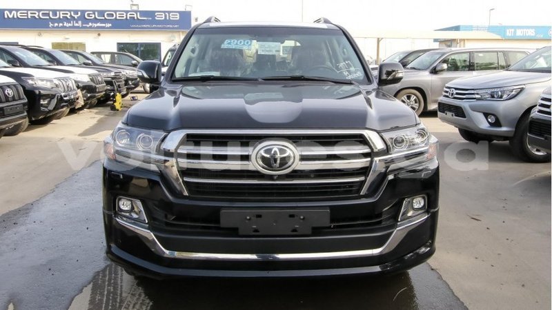 Big with watermark toyota land cruiser estuaire import dubai 4448