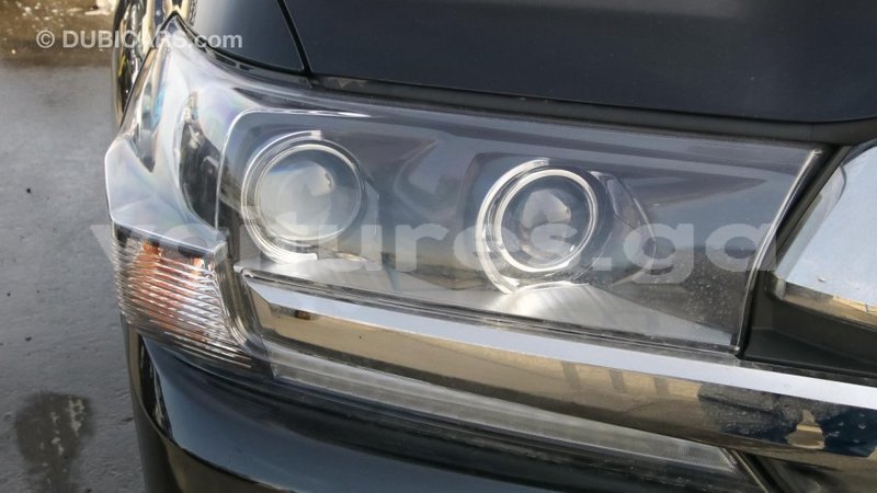 Big with watermark toyota land cruiser estuaire import dubai 4448