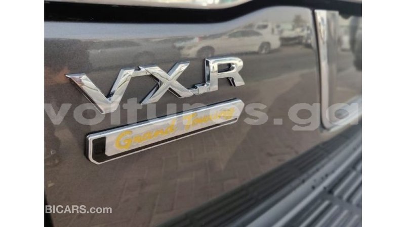 Big with watermark toyota land cruiser estuaire import dubai 4450