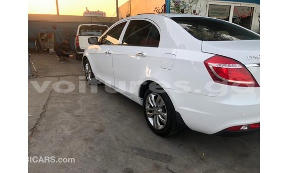 Acheter Import Voiture Geely Emgrand 7 Blanc à Import - Dubai, Estuaire Acheter Import Voiture Geely Emgrand 7 Blanc à Import - Dubai, Estuaire