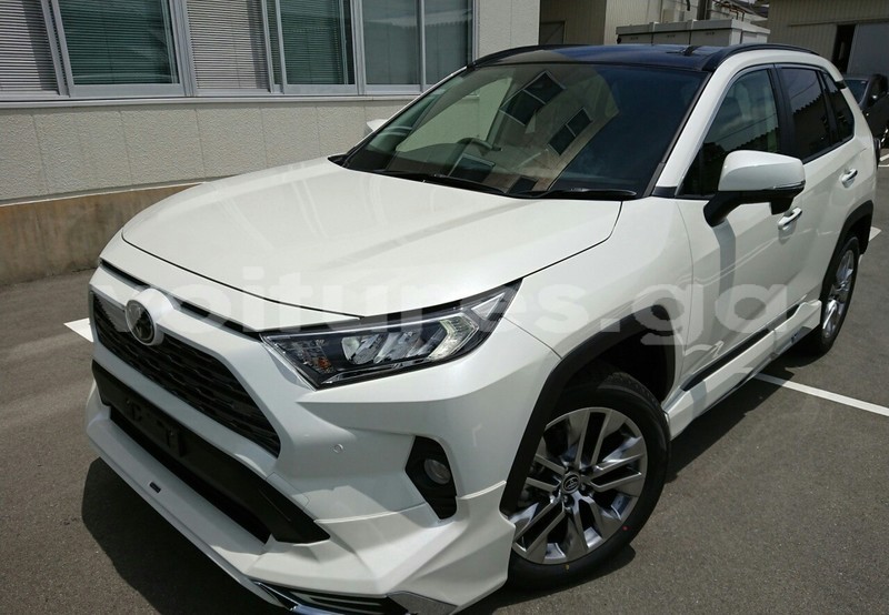 Big with watermark toyota rav4 estuaire libreville 4454