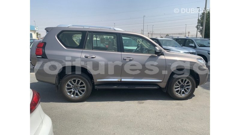 Big with watermark toyota prado estuaire import dubai 4459