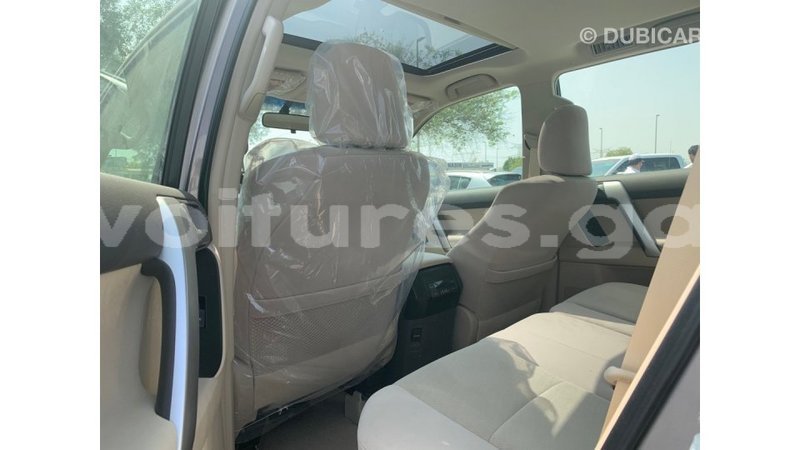 Big with watermark toyota prado estuaire import dubai 4459