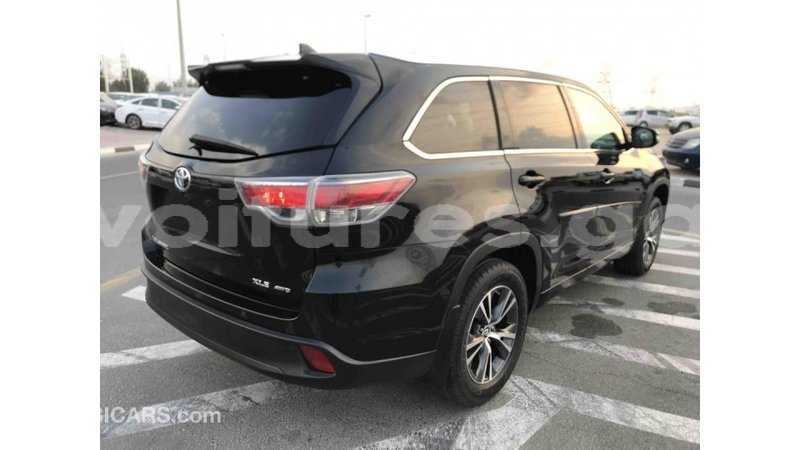 Big with watermark toyota highlander estuaire import dubai 4461