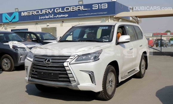Acheter Import Voiture Lexus LX Blanc à Import - Dubai, Estuaire Acheter Import Voiture Lexus LX Blanc à Import - Dubai, Estuaire