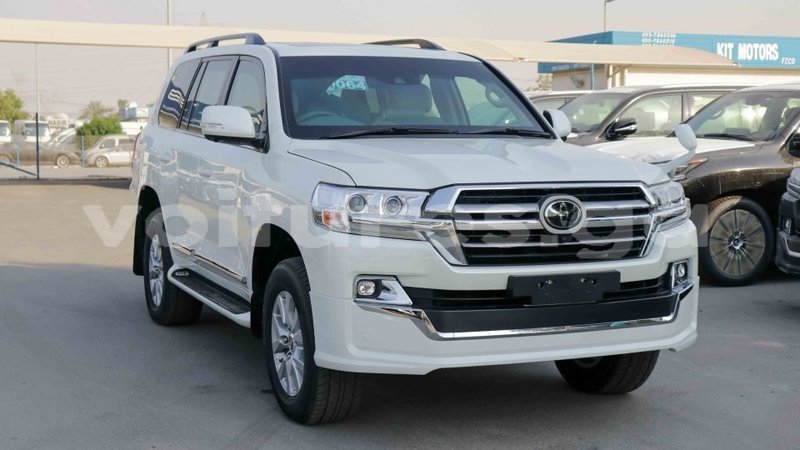 Big with watermark toyota land cruiser estuaire import dubai 4465