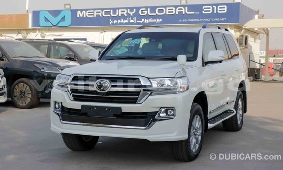 Acheter Import Voiture Toyota Land Cruiser Blanc à Import - Dubai, Estuaire Acheter Import Voiture Toyota Land Cruiser Blanc à Import - Dubai, Estuaire