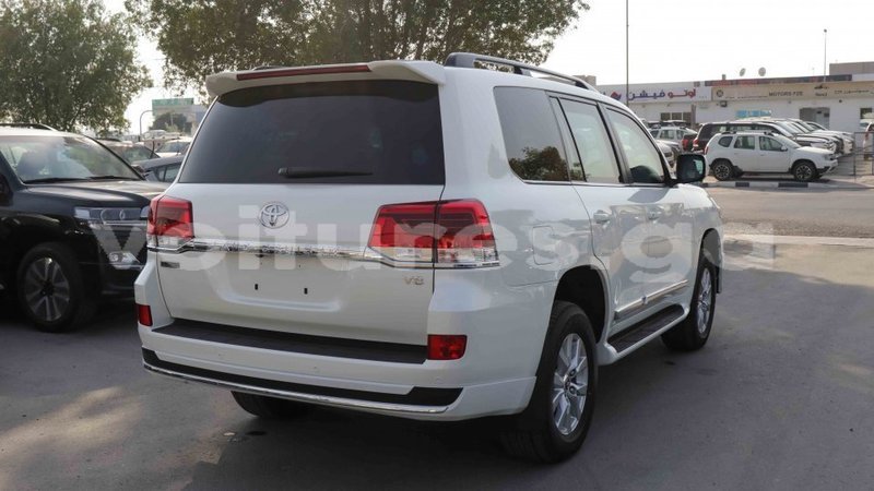 Big with watermark toyota land cruiser estuaire import dubai 4465