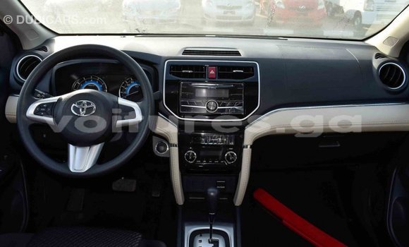 Acheter Import Voiture Toyota Rush Rouge à Import - Dubai, Estuaire Acheter Import Voiture Toyota Rush Rouge à Import - Dubai, Estuaire