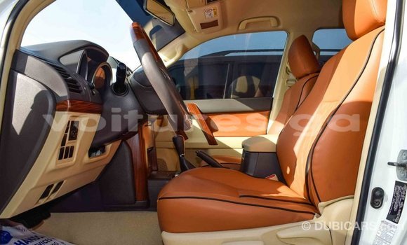 Acheter Import Voiture Toyota Prado Blanc à Import - Dubai, Estuaire Acheter Import Voiture Toyota Prado Blanc à Import - Dubai, Estuaire