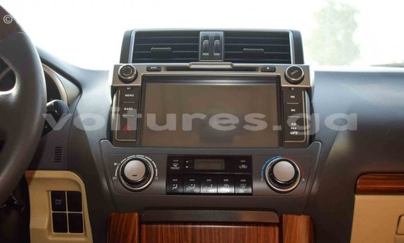 Acheter Import Voiture Toyota Prado Blanc à Import - Dubai, Estuaire Acheter Import Voiture Toyota Prado Blanc à Import - Dubai, Estuaire