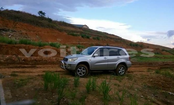 Acheter Occasion Voiture Toyota RAV4 Gris à Libreville, Estuaire
