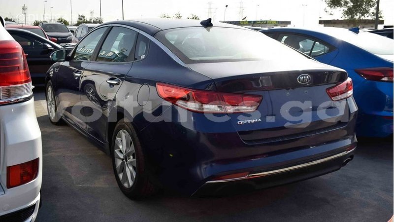 Big with watermark kia optima estuaire import dubai 4474