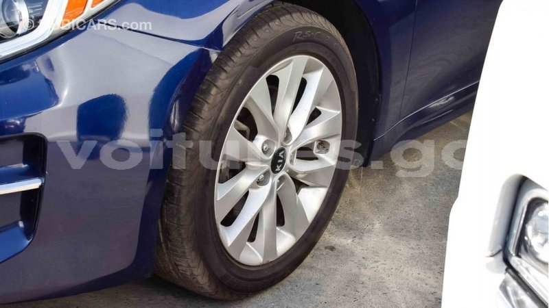 Big with watermark kia optima estuaire import dubai 4474