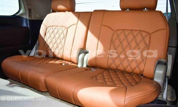 Acheter Import Voiture Toyota Land Cruiser Blanc à Import - Dubai, Estuaire Acheter Import Voiture Toyota Land Cruiser Blanc à Import - Dubai, Estuaire
