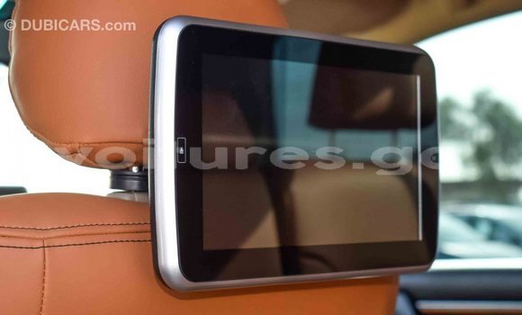 Acheter Import Voiture Toyota Land Cruiser Blanc à Import - Dubai, Estuaire Acheter Import Voiture Toyota Land Cruiser Blanc à Import - Dubai, Estuaire