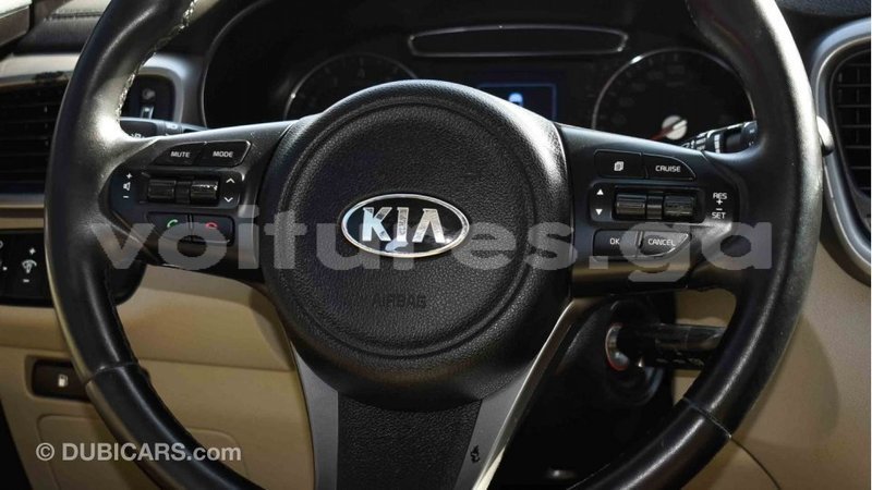 Big with watermark kia sorento estuaire import dubai 4477