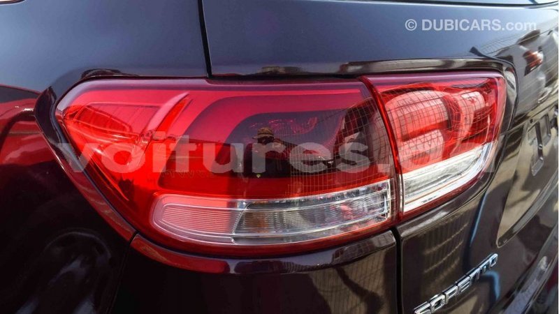 Big with watermark kia sorento estuaire import dubai 4477