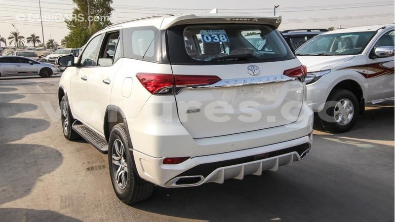 Big with watermark toyota fortuner estuaire import dubai 4478