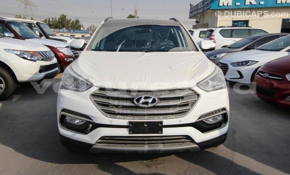 Acheter Import Voiture Hyundai Santa Fe Blanc à Import - Dubai, Estuaire Acheter Import Voiture Hyundai Santa Fe Blanc à Import - Dubai, Estuaire