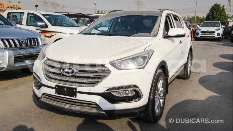 Big with watermark hyundai santa fe estuaire import dubai 4479