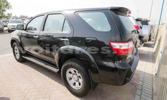 Acheter Import Voiture Toyota Fortuner Noir à Import - Dubai, Estuaire Acheter Import Voiture Toyota Fortuner Noir à Import - Dubai, Estuaire