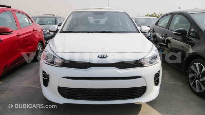 Big with watermark kia rio estuaire import dubai 4482