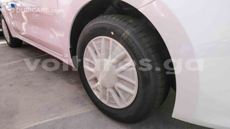 Big with watermark kia rio estuaire import dubai 4482