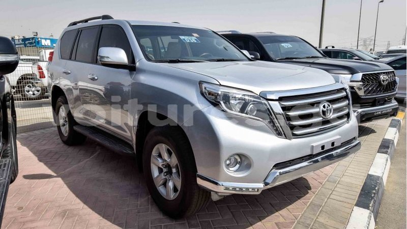 Big with watermark toyota prado estuaire import dubai 4483