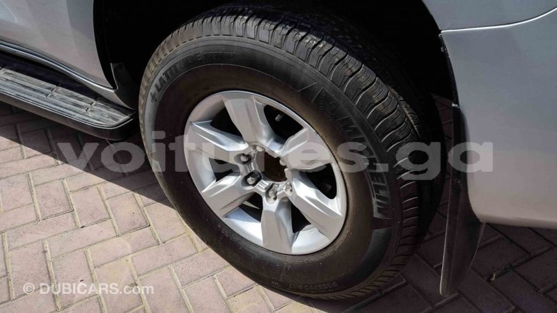 Big with watermark toyota prado estuaire import dubai 4483