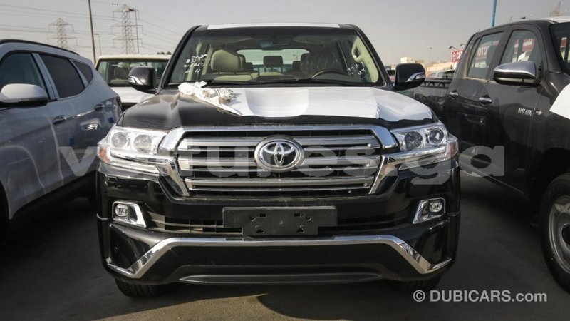 Big with watermark toyota land cruiser estuaire import dubai 4488