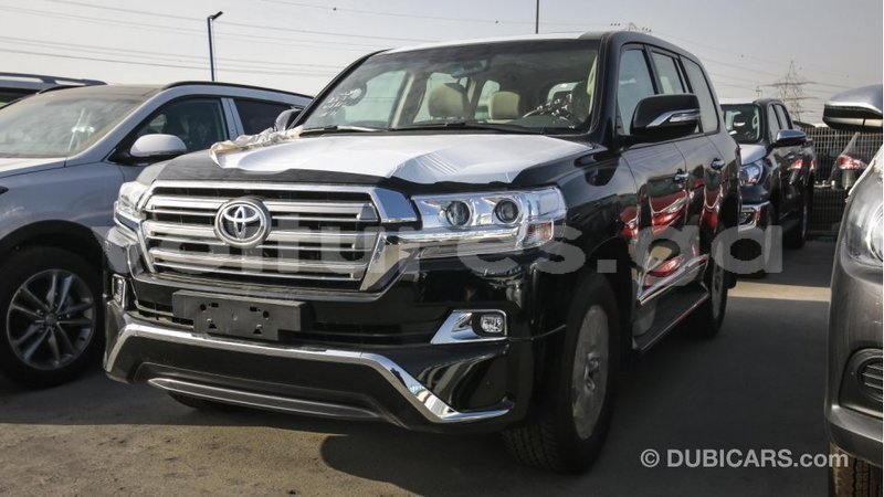 Big with watermark toyota land cruiser estuaire import dubai 4488