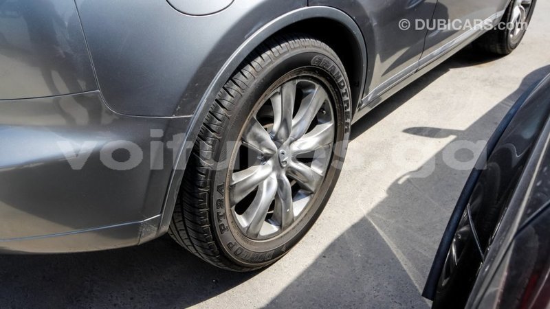 Big with watermark infiniti fx estuaire import dubai 4490