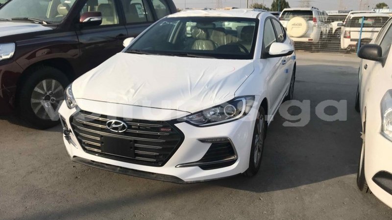 Big with watermark hyundai elantra estuaire import dubai 4492