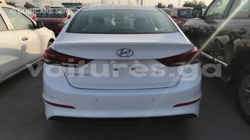 Big with watermark hyundai elantra estuaire import dubai 4492