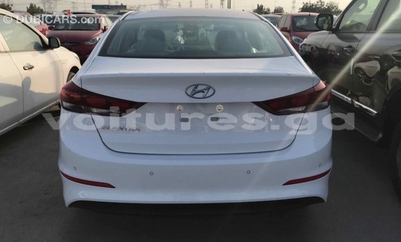 Acheter Import Voiture Hyundai Elantra Blanc à Import - Dubai, Estuaire Acheter Import Voiture Hyundai Elantra Blanc à Import - Dubai, Estuaire