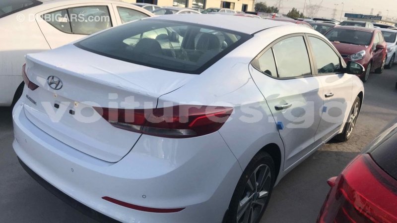 Big with watermark hyundai elantra estuaire import dubai 4492