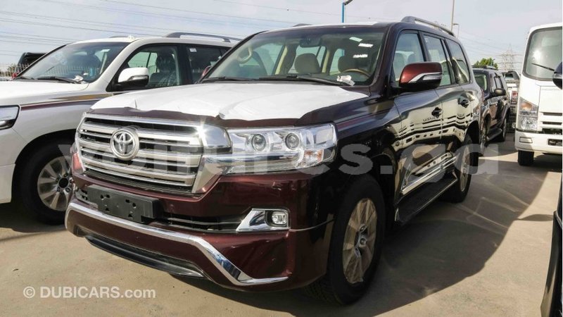 Big with watermark toyota land cruiser estuaire import dubai 4494