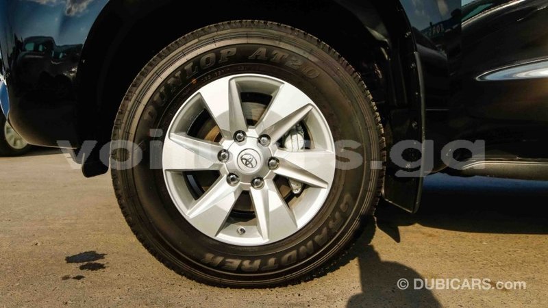 Big with watermark toyota prado estuaire import dubai 4496