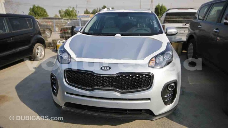 Big with watermark kia sportage estuaire import dubai 4497