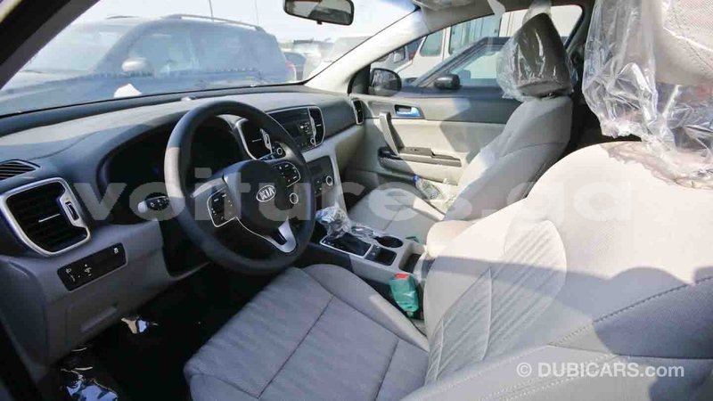 Big with watermark kia sportage estuaire import dubai 4497