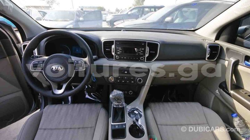 Big with watermark kia sportage estuaire import dubai 4497