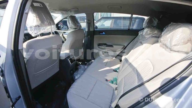 Big with watermark kia sportage estuaire import dubai 4497